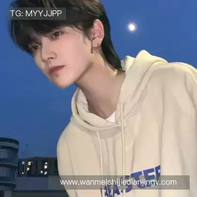 仲灵楚